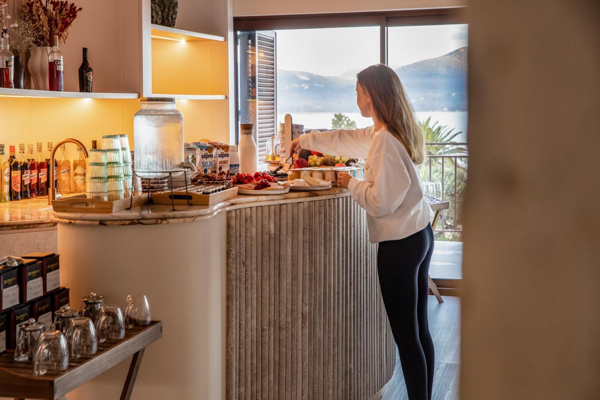 Tinah Saint-Tropez Hotel Екстериор снимка